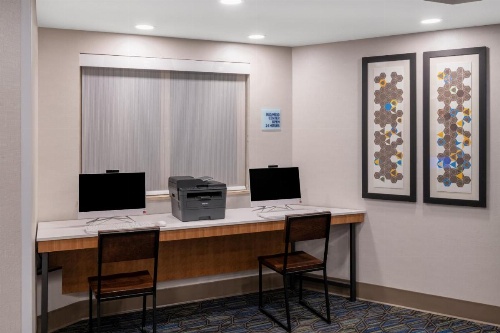 Holiday Inn Express Colorado Springs-Airport image 12