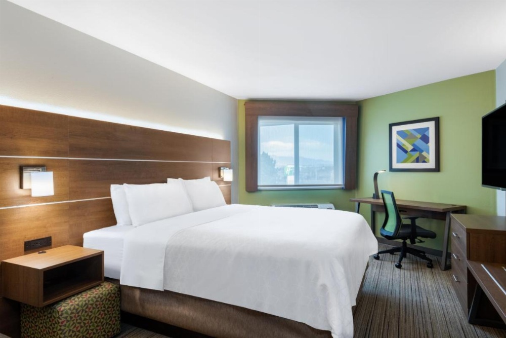 Holiday Inn Express Colorado Springs-Airport
