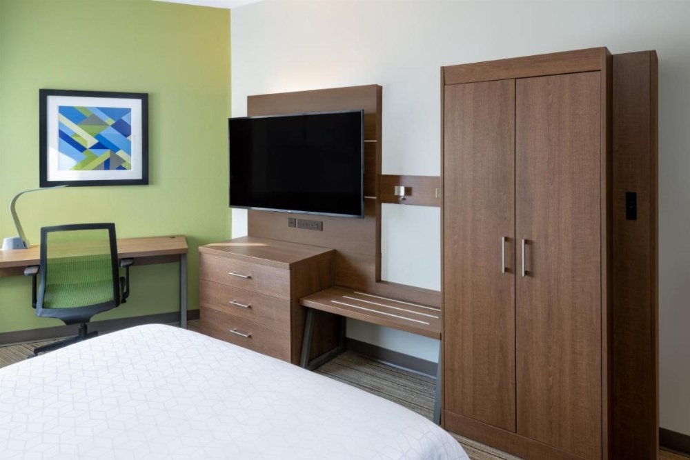 Holiday Inn Express Colorado Springs-Airport