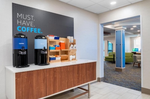 Holiday Inn Express Colorado Springs-Airport image 22